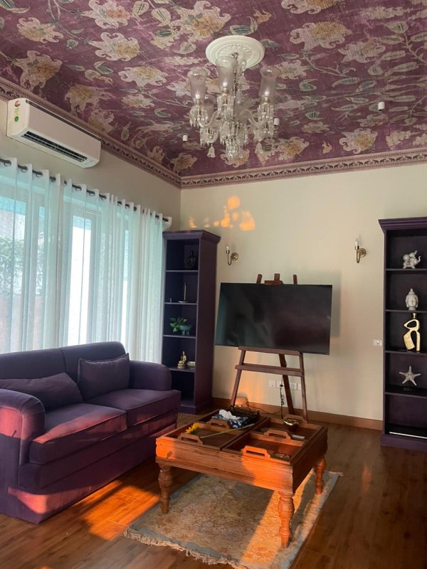 Image Title Goes Here